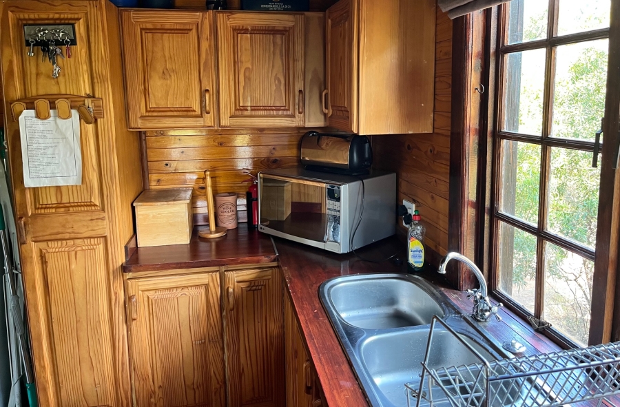 5 Bedroom Property for Sale in Vaalkop AH North West